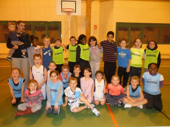 13673660_Un club d'alliance